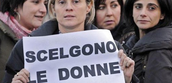 Questa immagine ha l'attributo alt vuoto; il nome del file è donne-legge-194-1.jpg